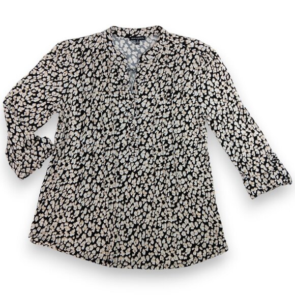 AVA & GRACE-Women's Pleated 3/4 Sleeve-SMALL-Floral-Black with White-Tan Flowers - Picture 3 of 12